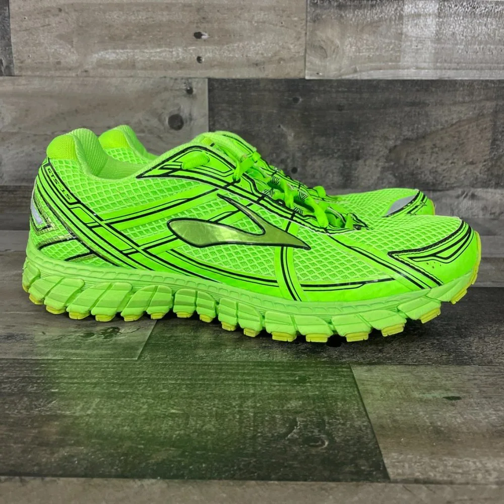Brooks Adrenaline GTS 15 Running Shoes - Picture 2 of 12
